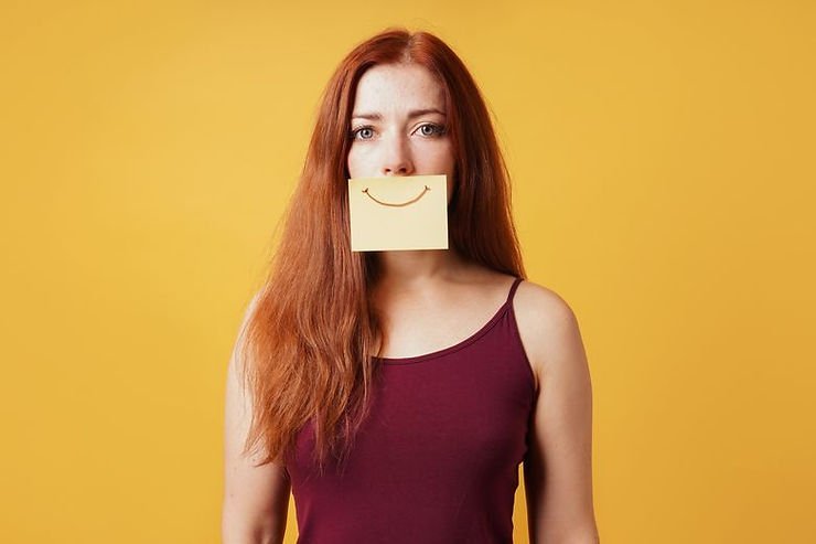 inauthenticity-fake-influencer